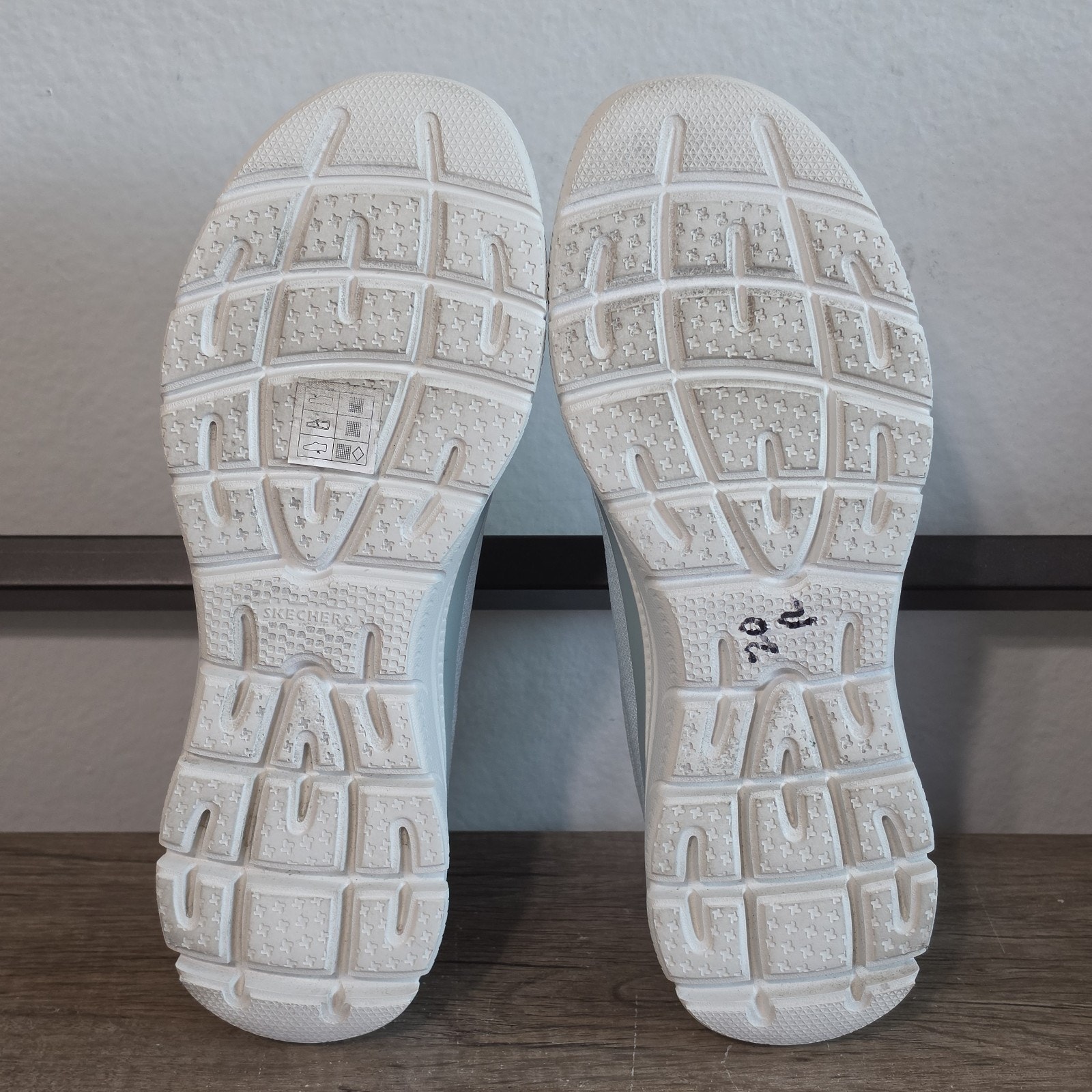 Skechers Summits Plus Summer Haze Women's Slip-On Casual Shoes Size 10 Blue — image 6 of 8